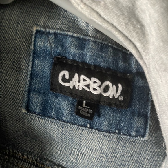 💙HEAVY DENIM JACKET WITH FAUX HOODIE/REMOVABLE SKULL PATCH BACK 💀 - Picture 2 of 4